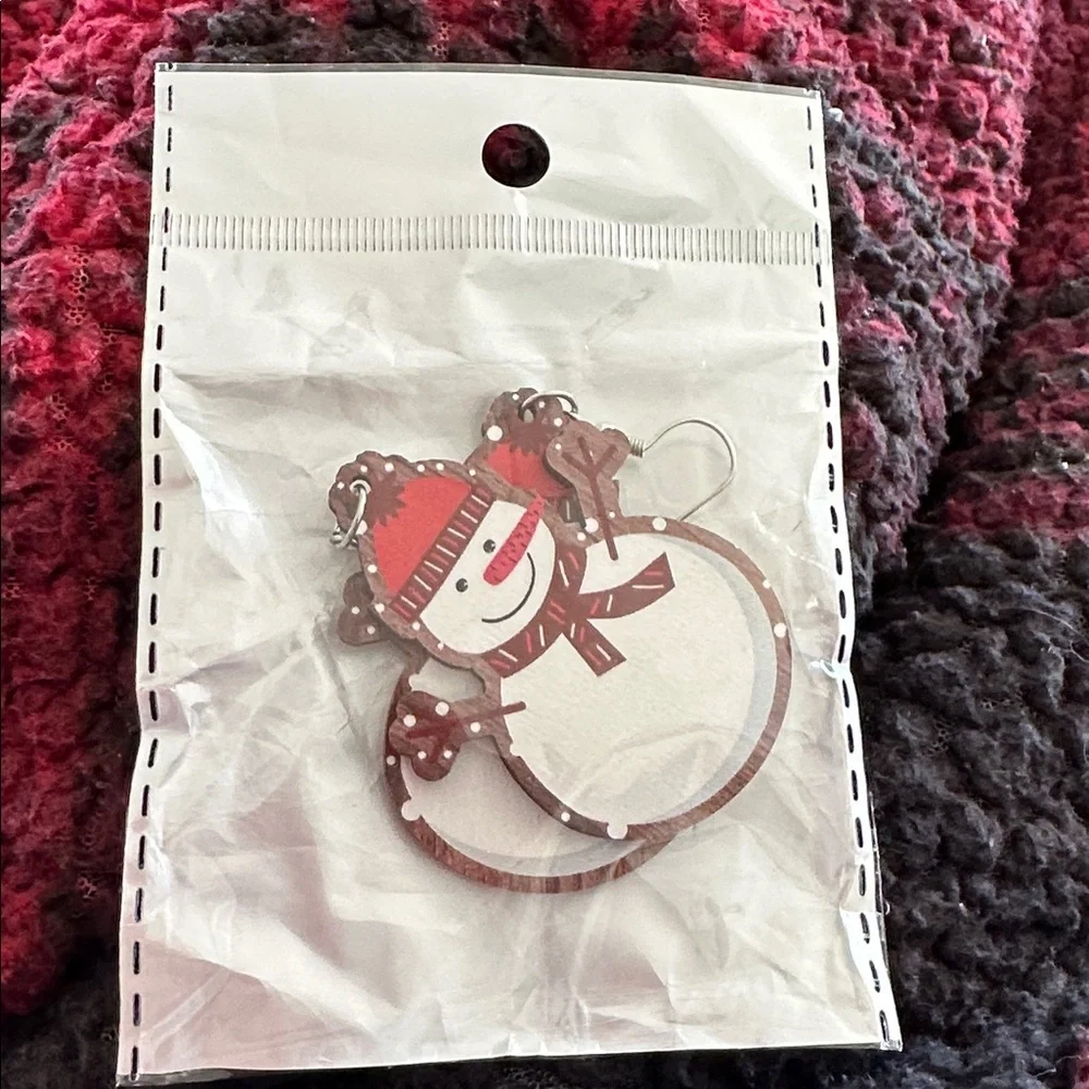 SNOWMAN EARRINGS